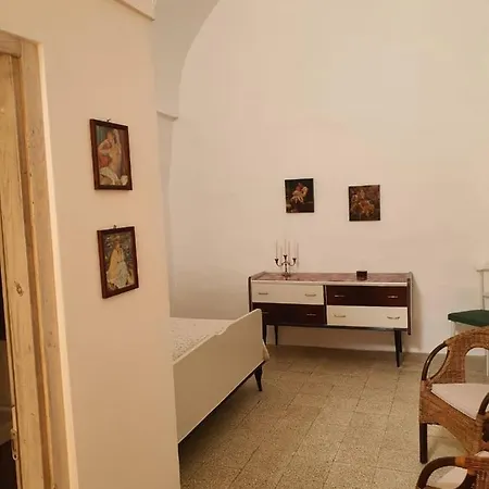 Casa Vacanza Zi' Chicchina Holiday home Miggiano