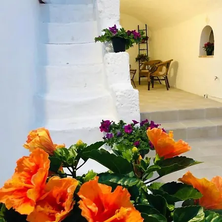 Casa Vacanza Zi' Chicchina Holiday home *